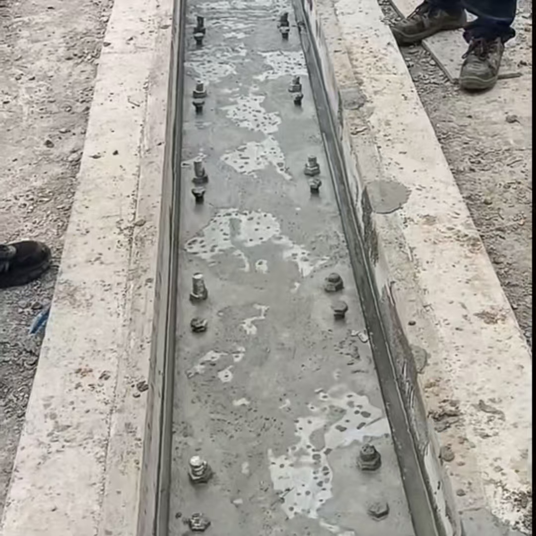 洪江港口码头起重机龙门吊重型机械设备稳固用早强快凝轨道胶泥
